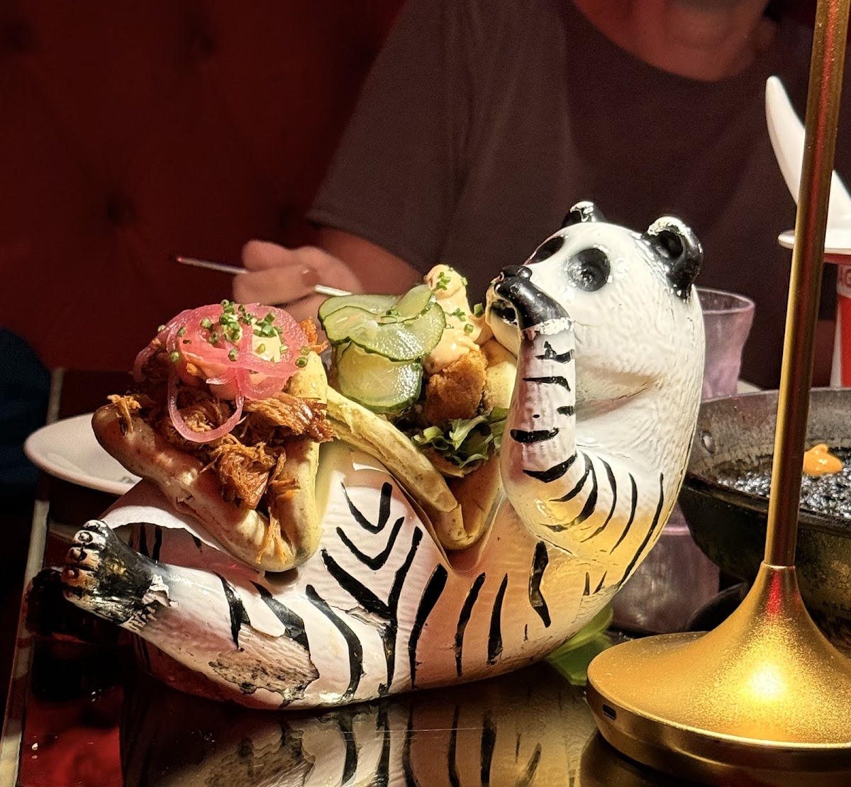 Inclan Brutal Bar I Restaurante temático Madrid - Foto 4