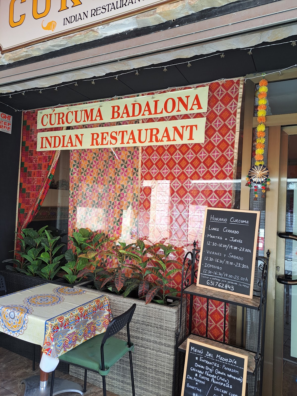 Curcuma Badalona Indian Restaurant - Foto 1
