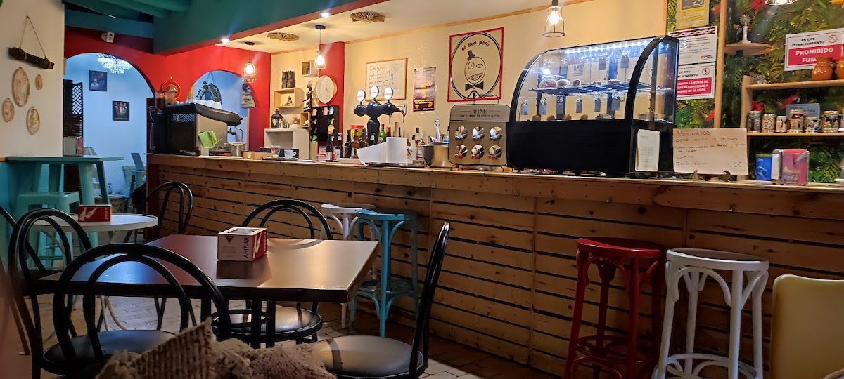 Coctelería El Loco Yibril - Foto 3