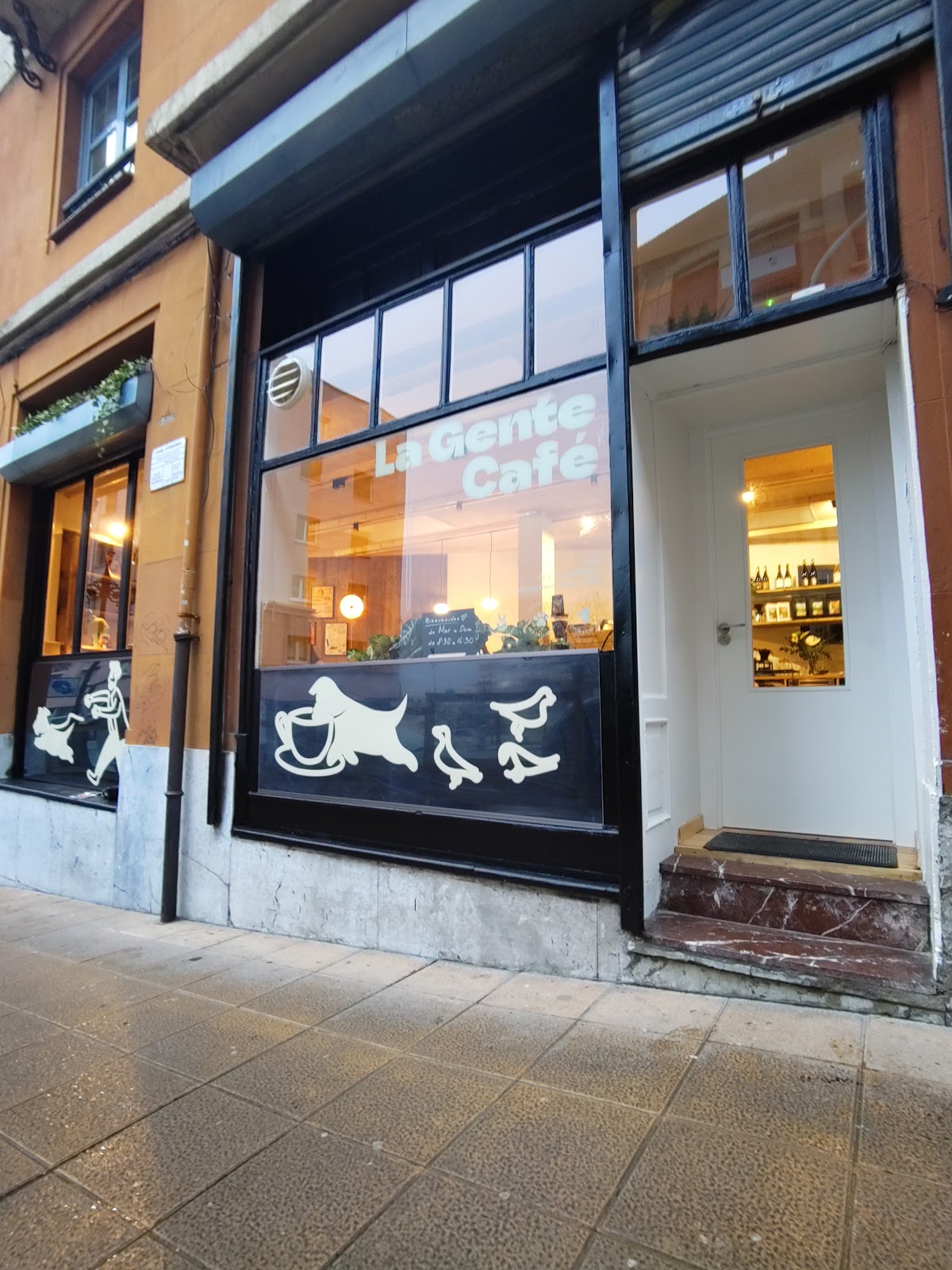 La Gente Café