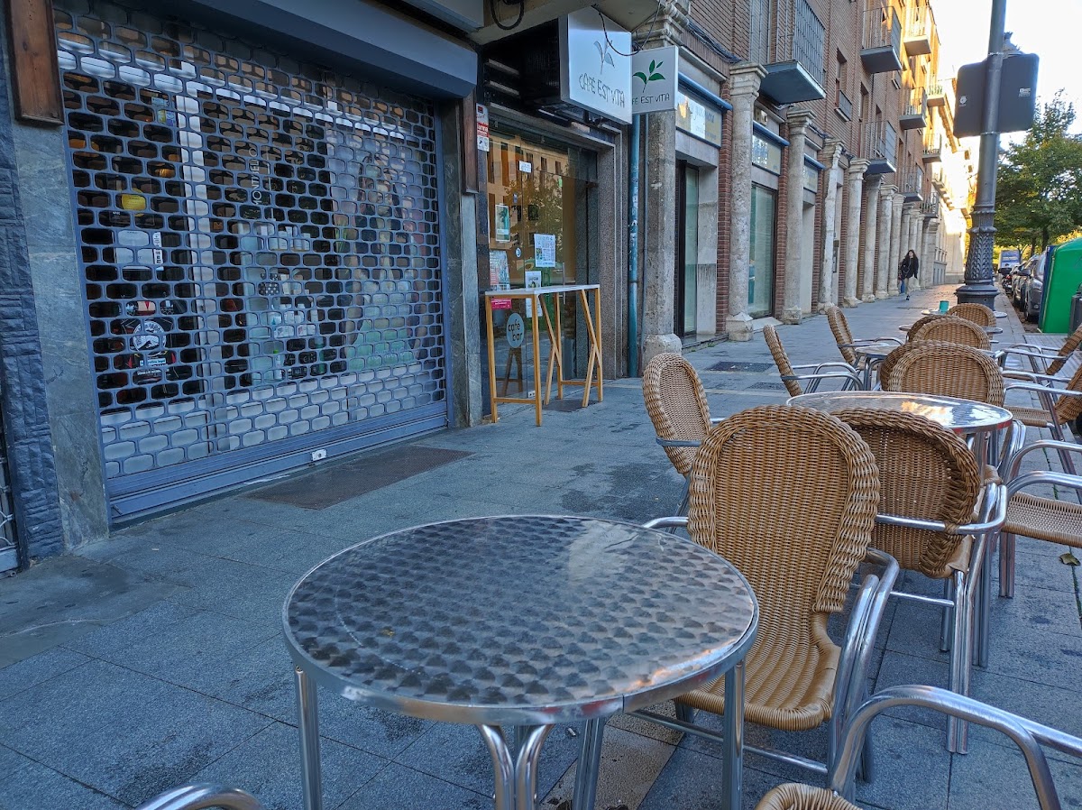 Café est vita
