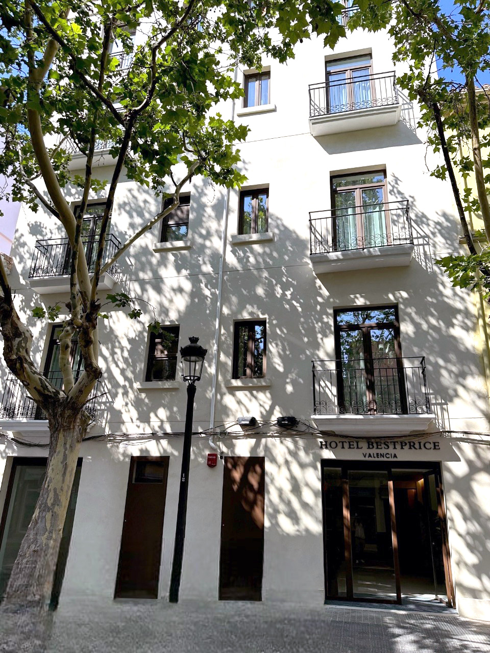 Los 10 Hoteles Mejor Valorados de Valencia (2026)