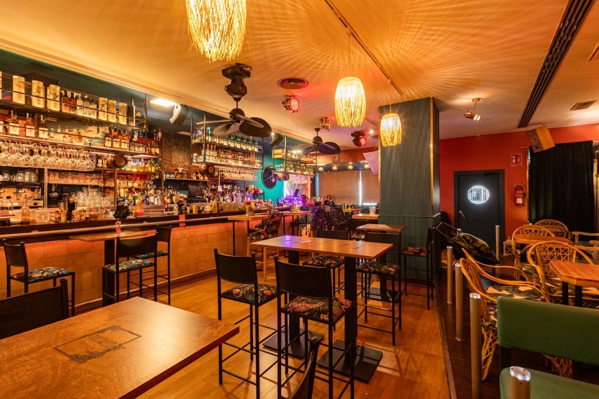 Distrito Cocktail Bar - Foto 4