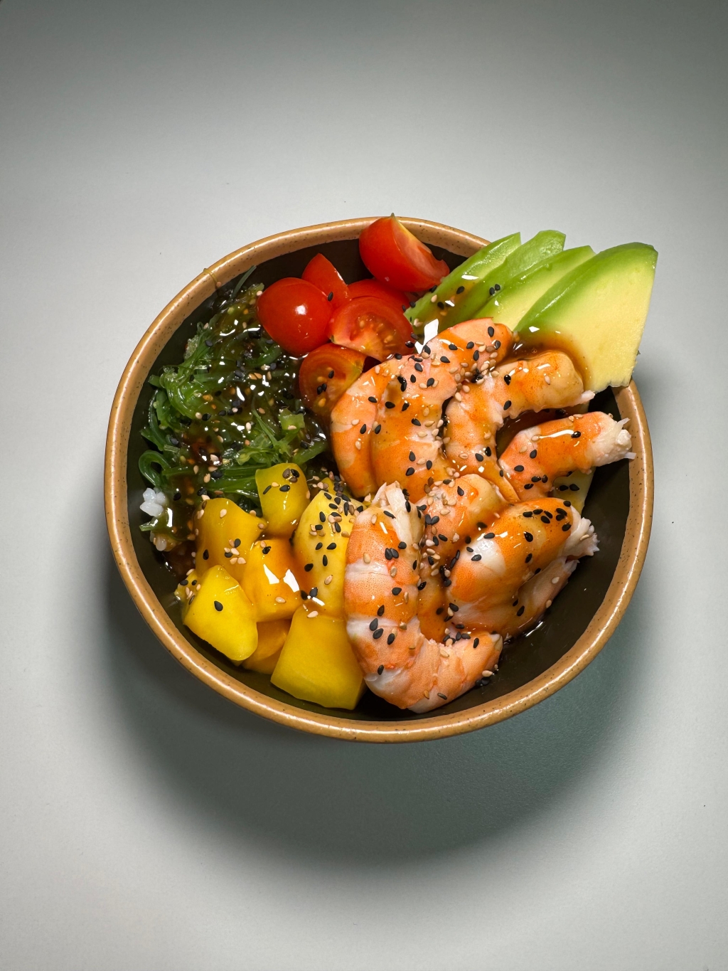 Oromo Cafe y Poke - Foto 2