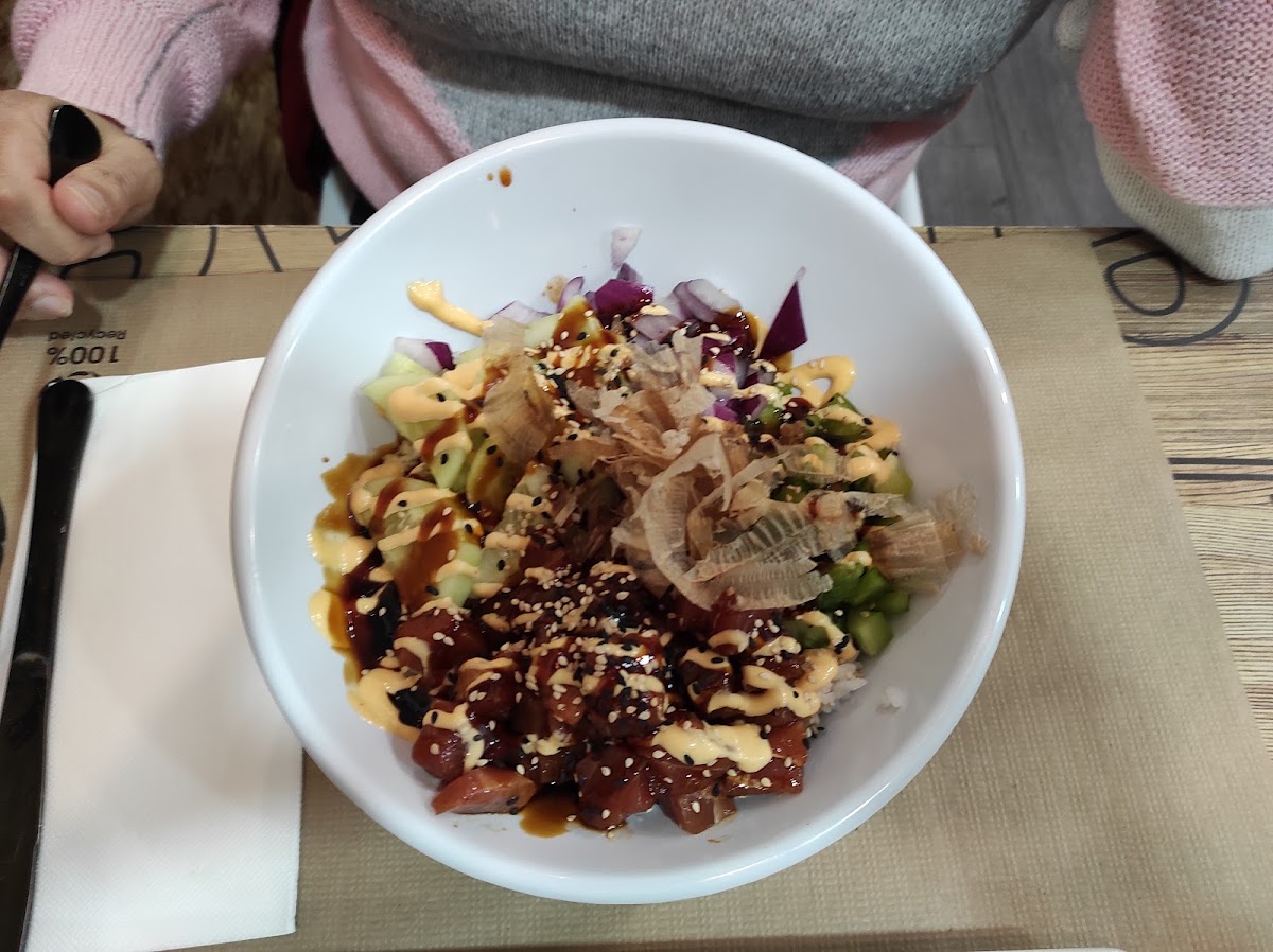 Oromo Cafe y Poke - Foto 3