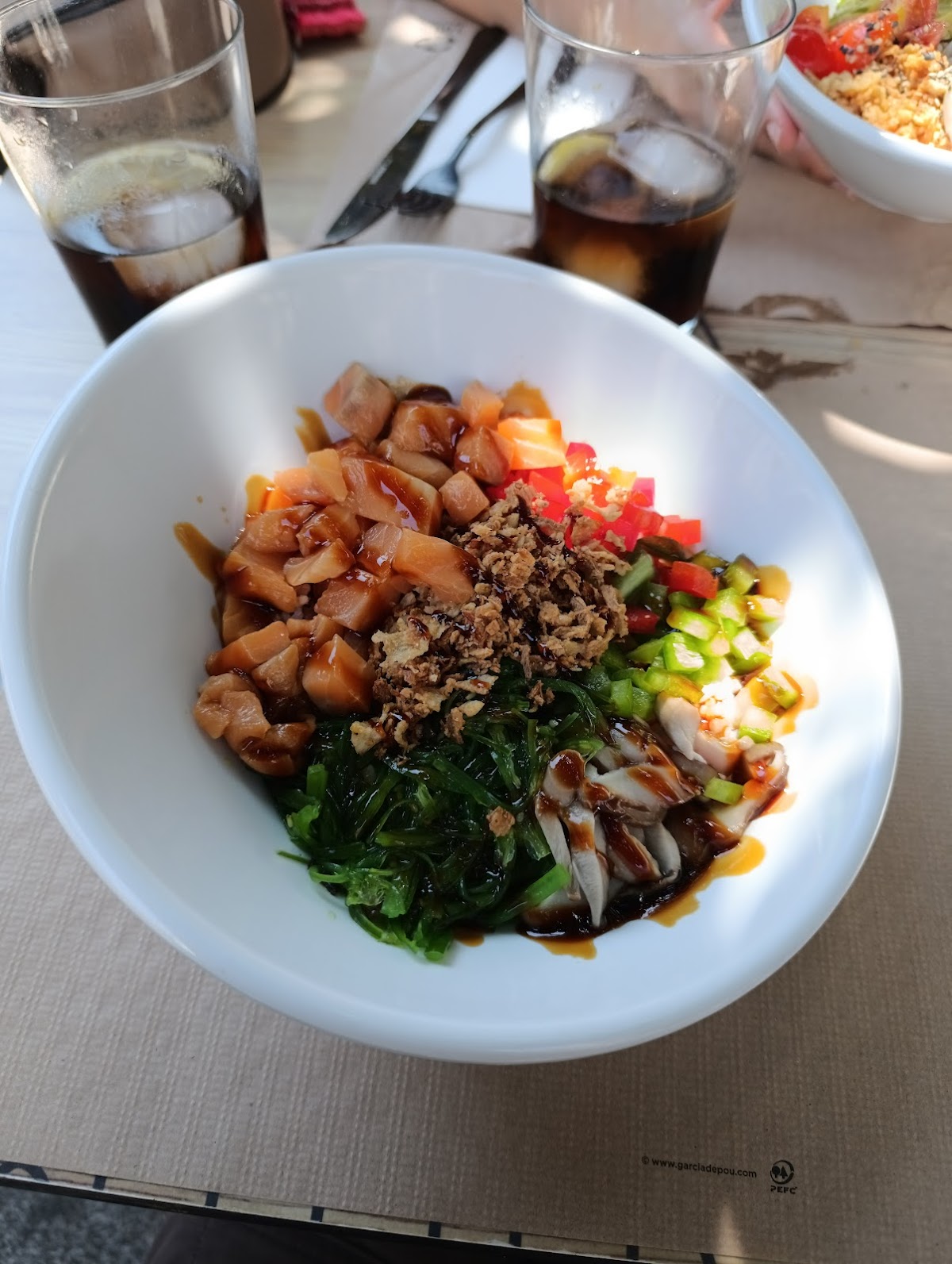 Oromo Cafe y Poke - Foto 4