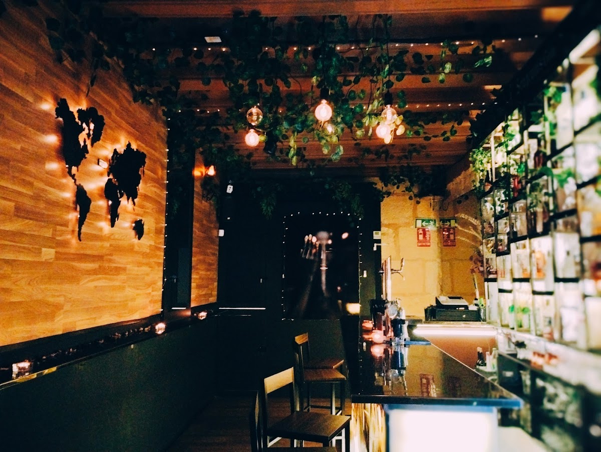 Anouki's Pub - Foto 1