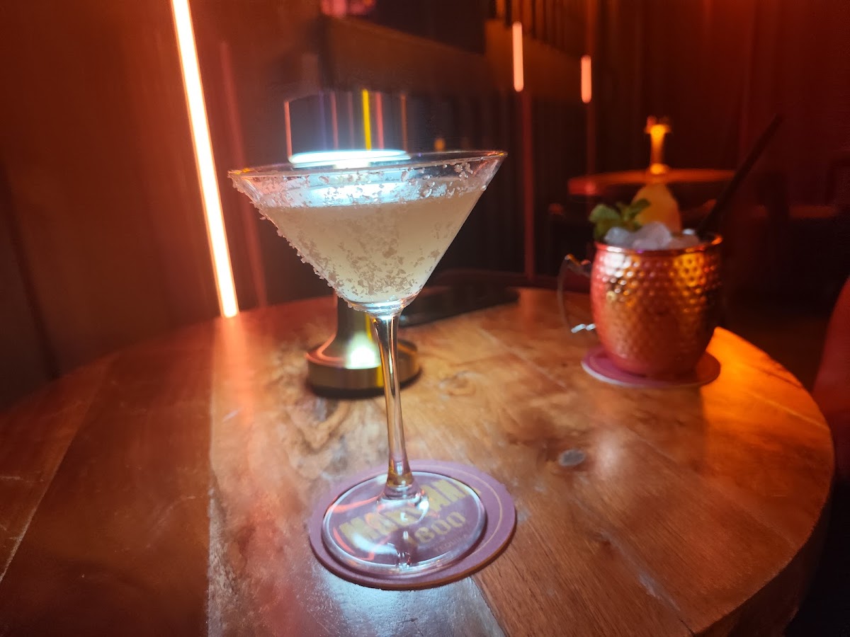 Montana Cocktail bar Sevilla - Foto 4