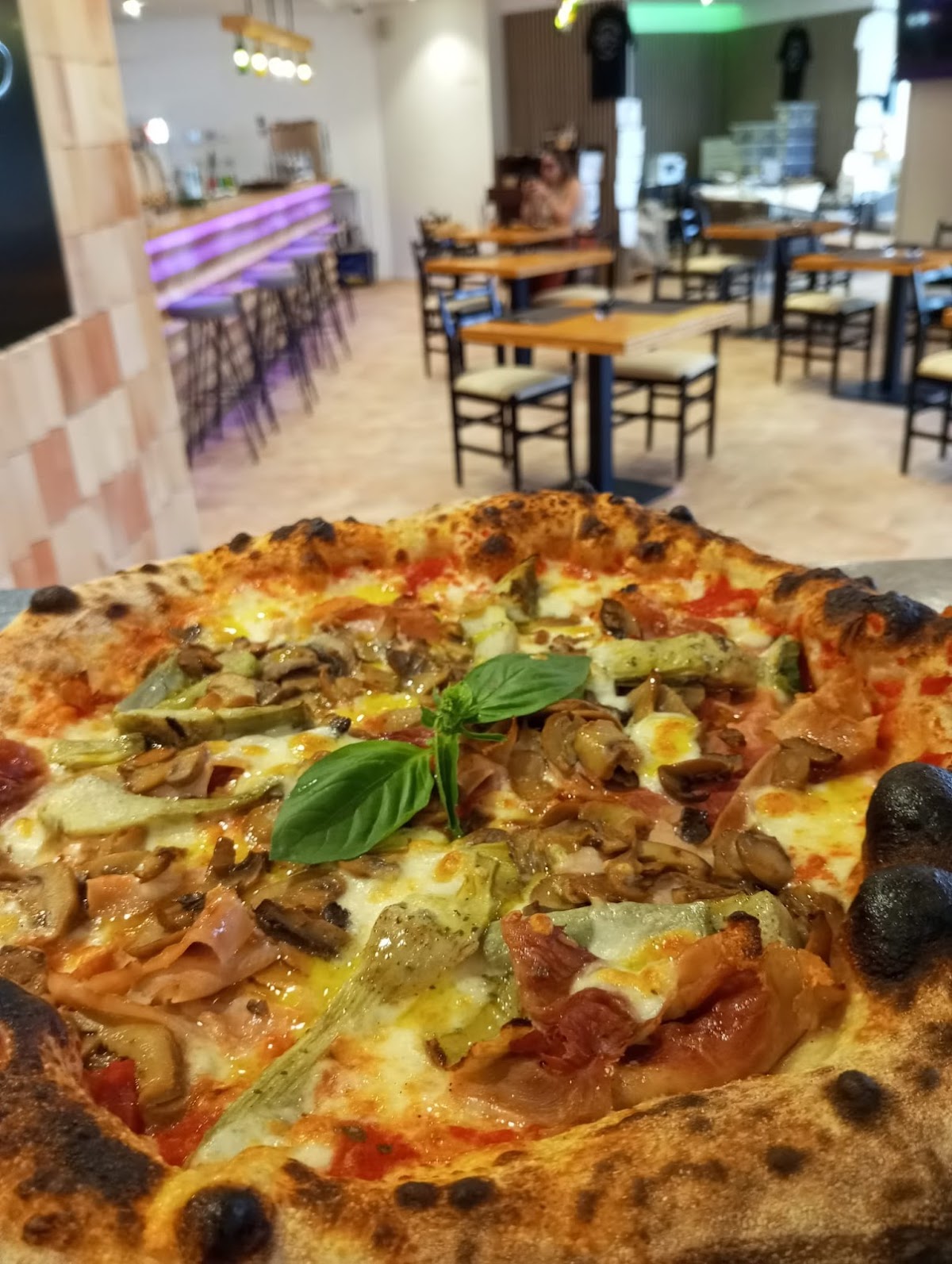 Madame Cabra Pizzería & Coffee Roastery - Foto 2