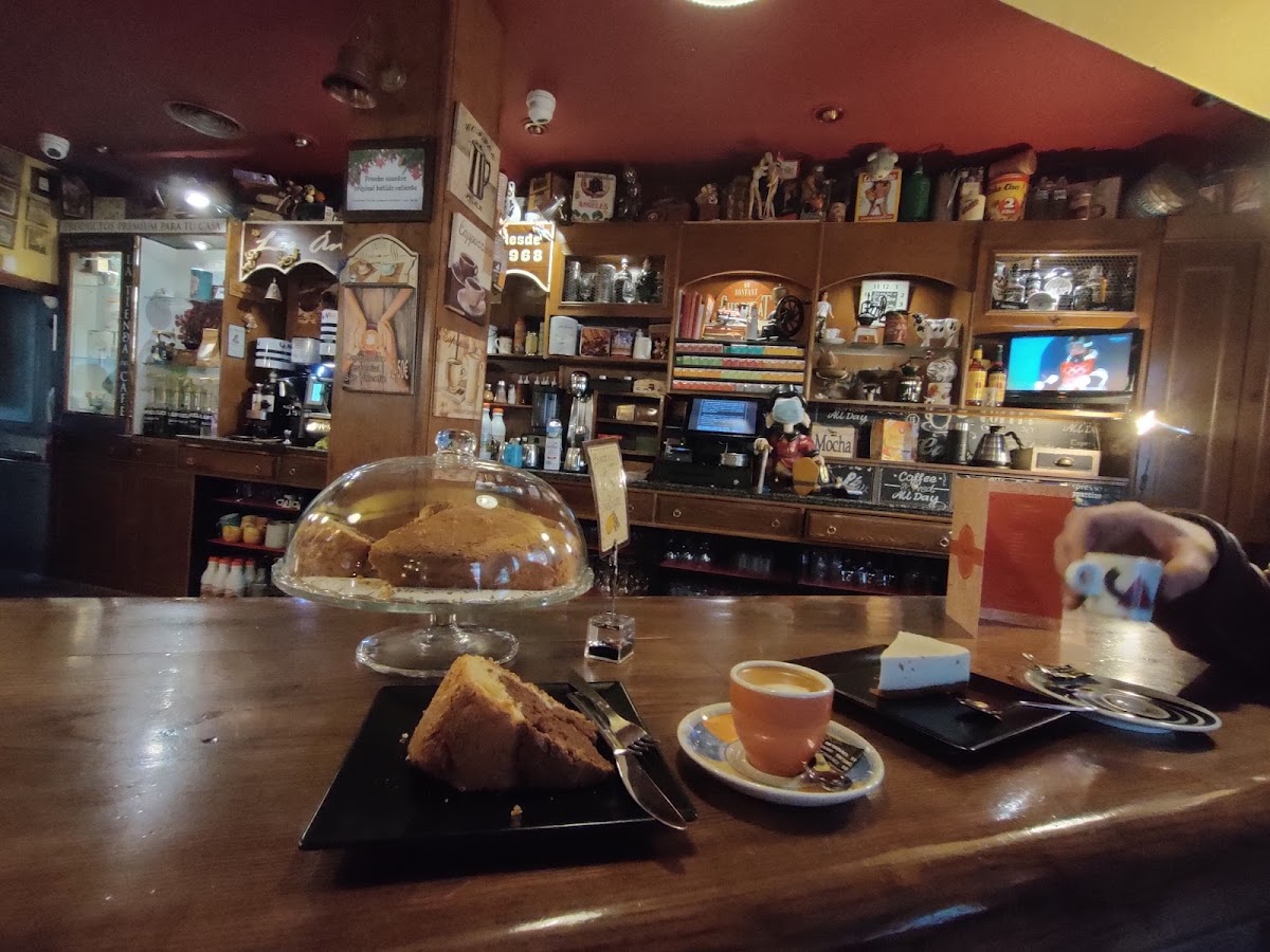 Cafetería Los Ángeles - Foto 4