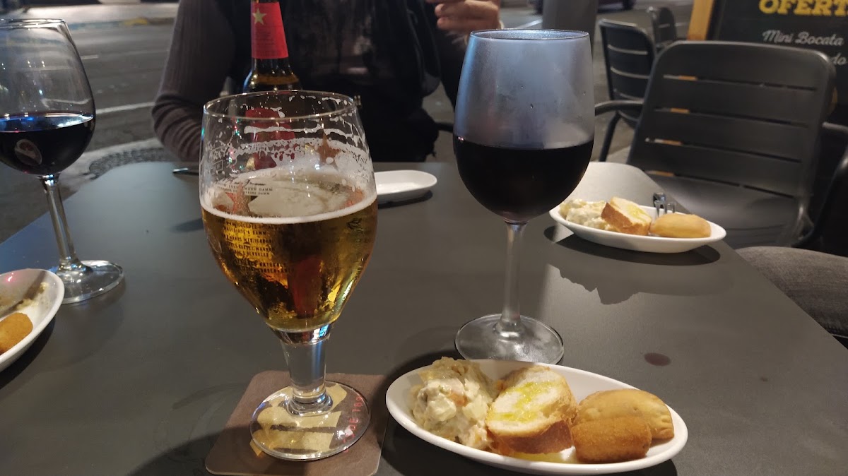 VIRGI'S Bar & Cafetería - Foto 4