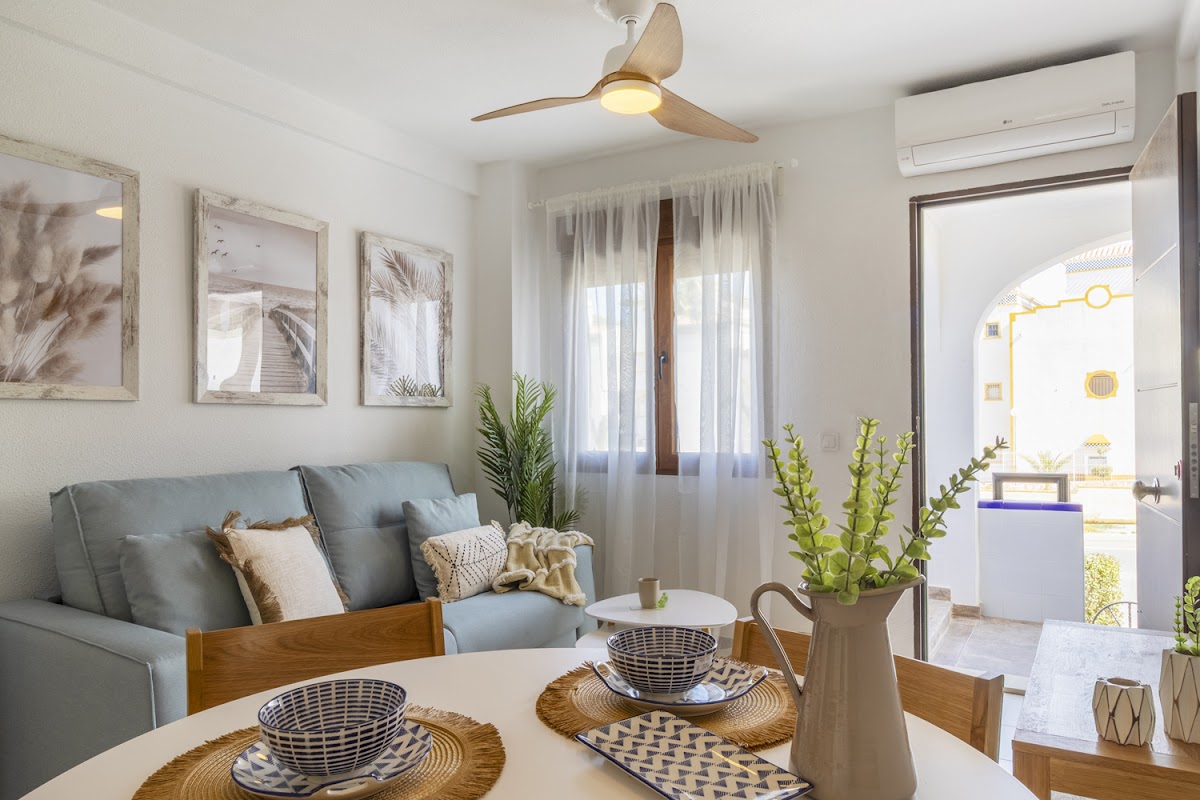 Pink Flamingo Homes Agencia Inmobiliaria en Torrevieja - Foto 3