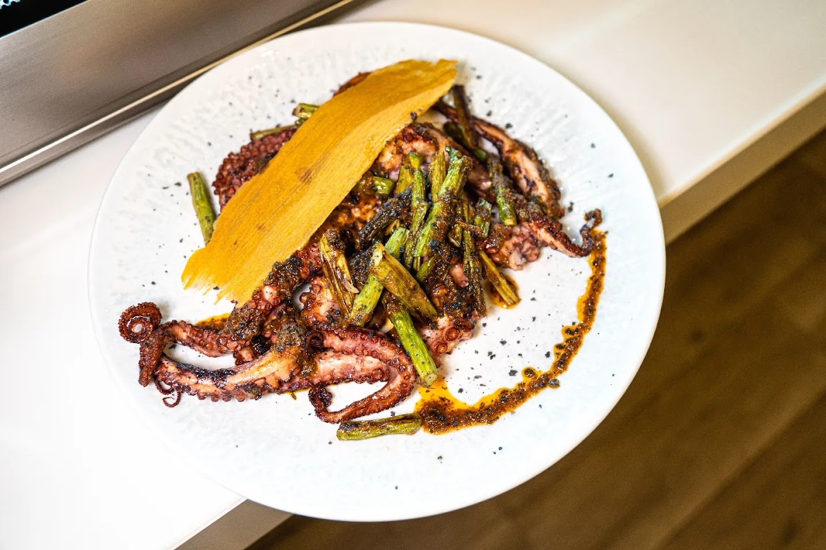 Brutal Wine Restaurant - Foto 2