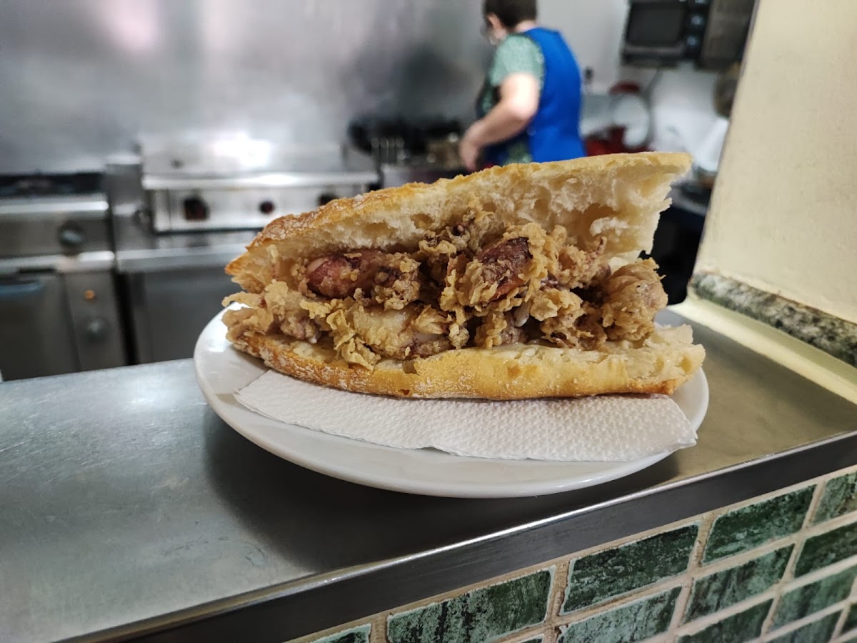 Cervecería Millán ( próximamente) Lili's bar. - Foto 2