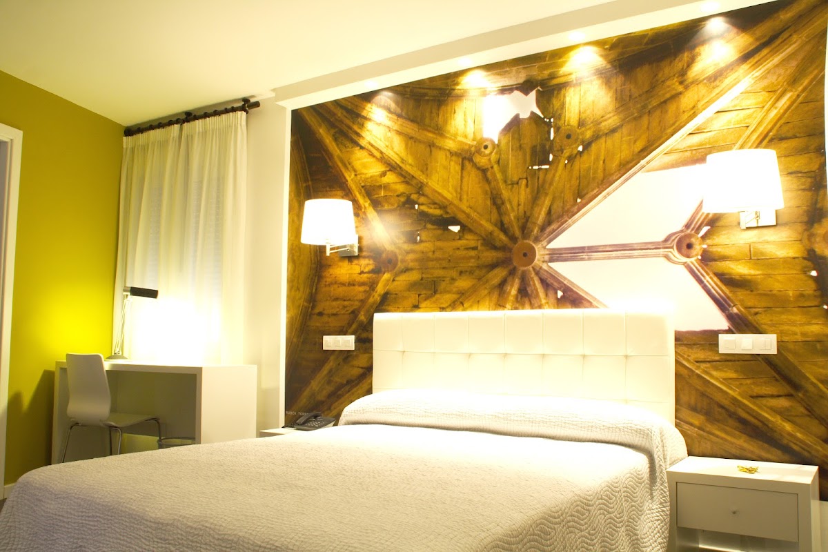 Hotel Villa Sonsierra - Horario atención telefónica de 9:00 a 21:00h. - Foto 5