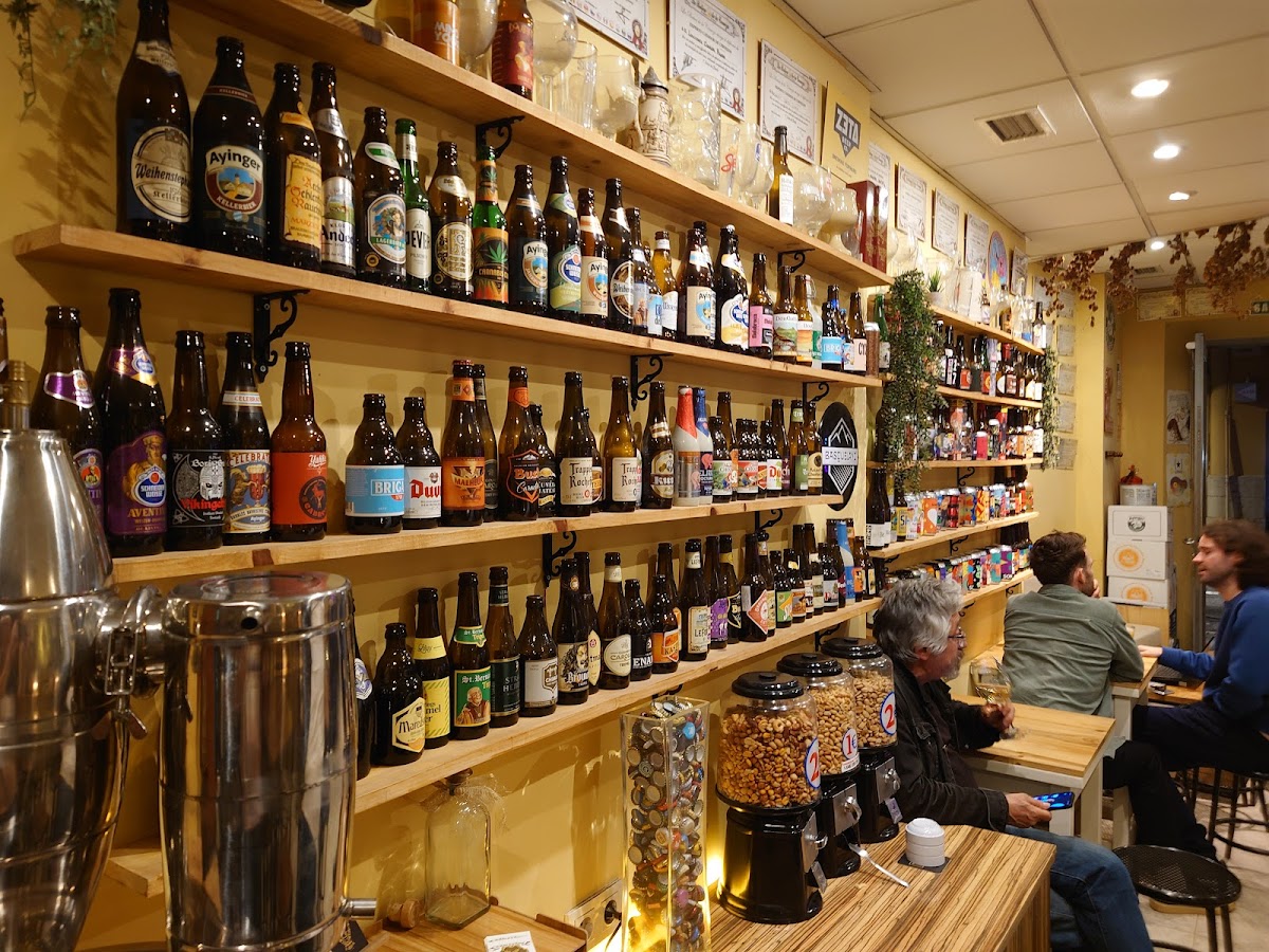 Cervecería La Botica de la Cerveza - Foto 4