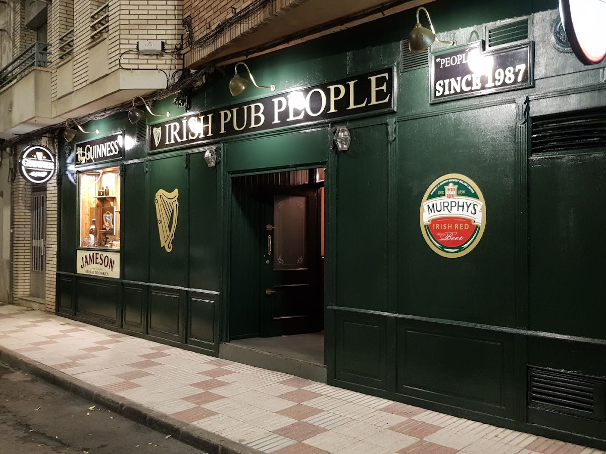 IRISH PUB PEOPLE - Foto 1