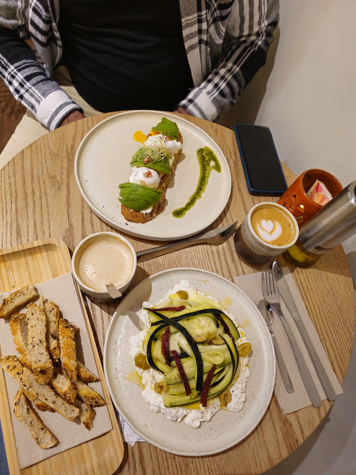 Charo Coffee House - Foto 2