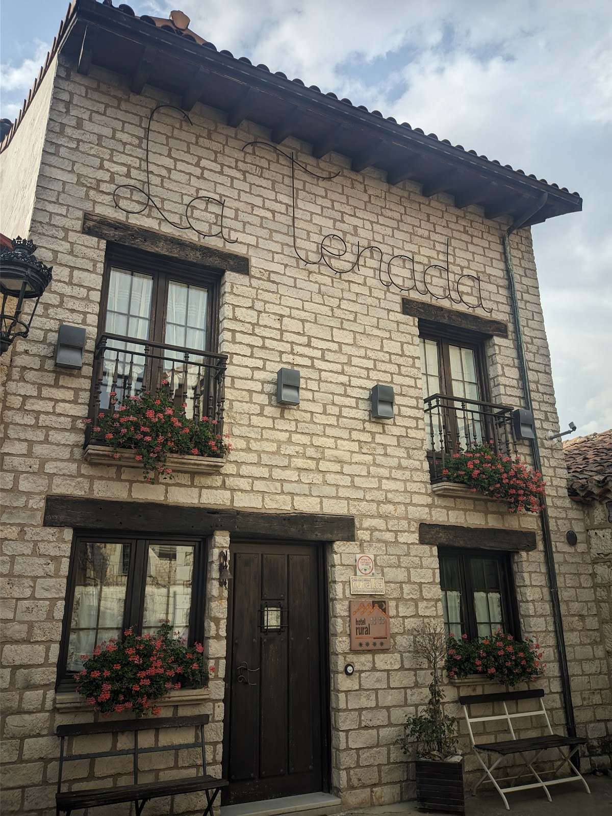 Hotel Rural La Tenada