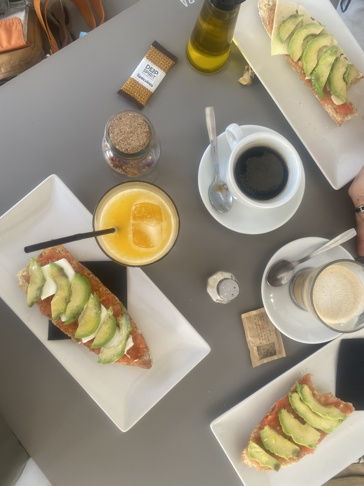 La Petite Café Bar - Foto 2