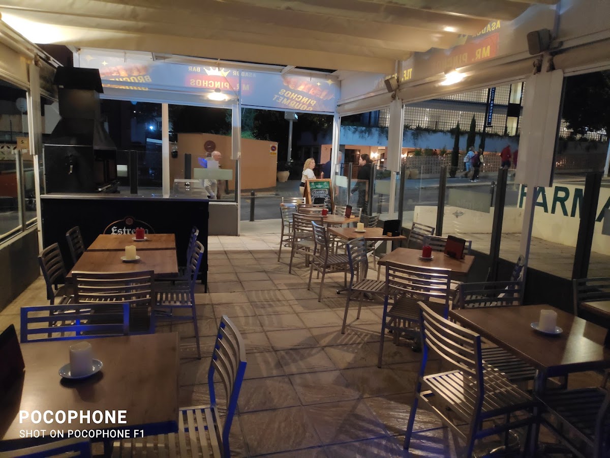 “Mister Pinchos”, ANGUS STEAK HOUSE + Pizzas and Pastas - Foto 5