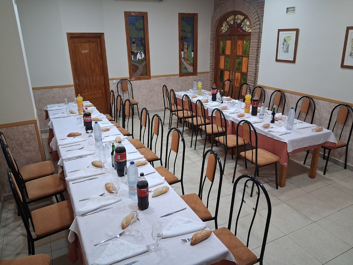 Cafetería Restaurante La Villa - Foto 2