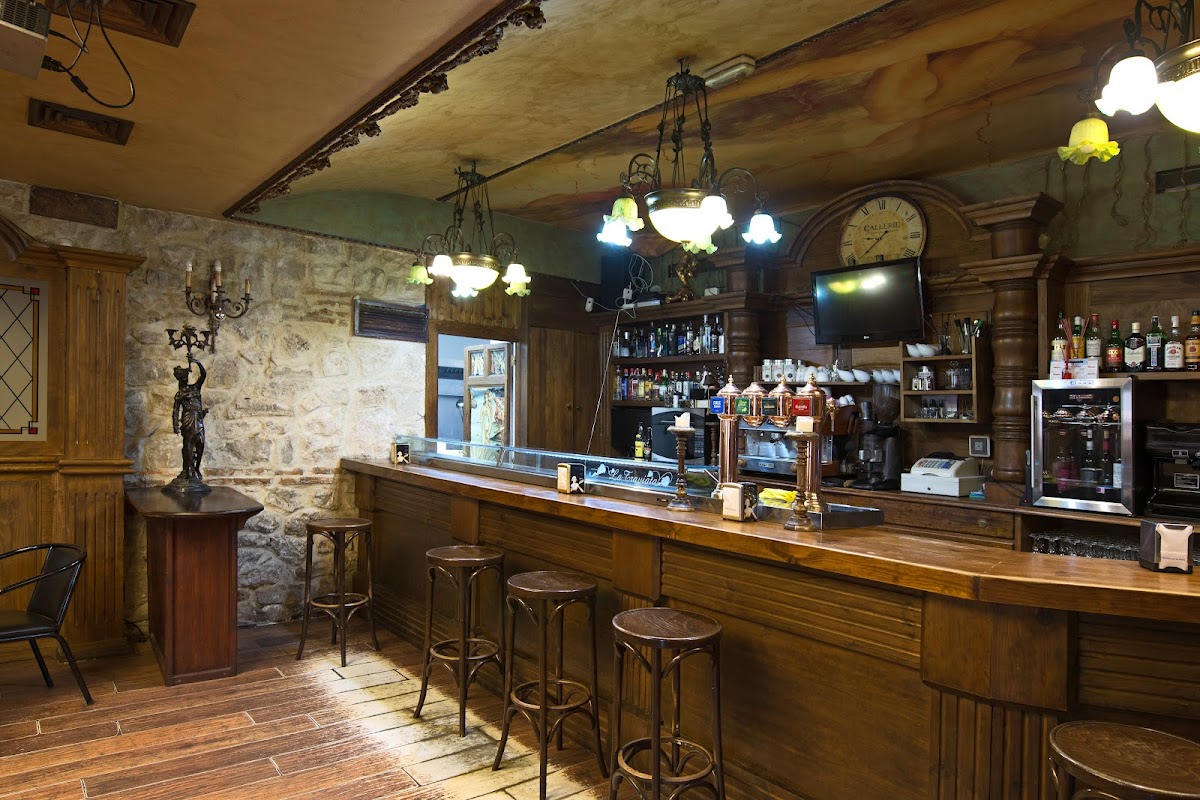 Restaurante "La Traviata" Cuéllar