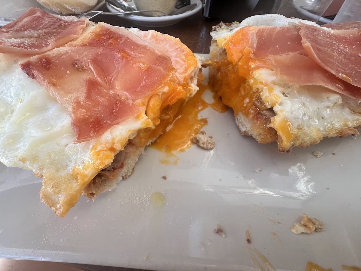 Cafeteria bar los Pacos - Foto 2