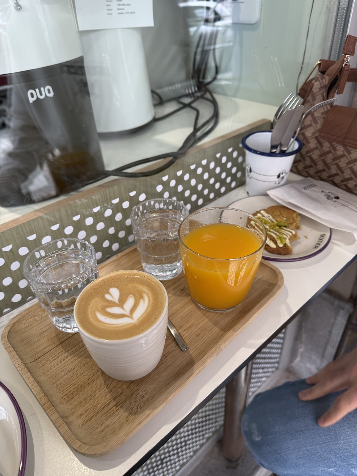 Somos - Coffee & Bakery - Foto 4