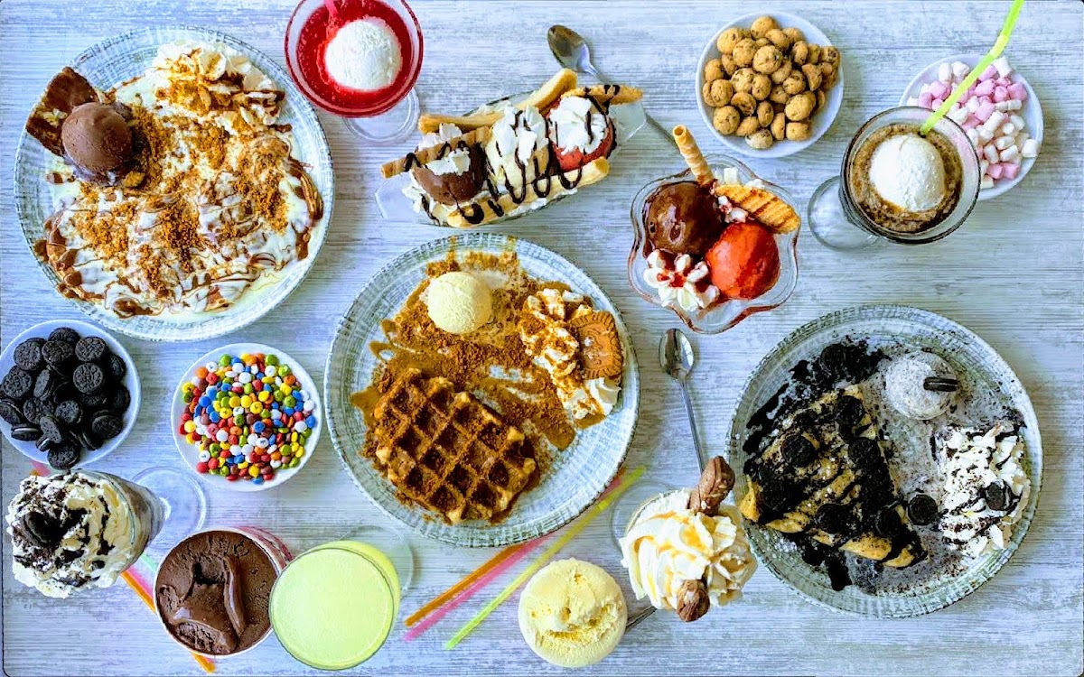 Heladería Crepería Snoopy Murcia - Foto 2