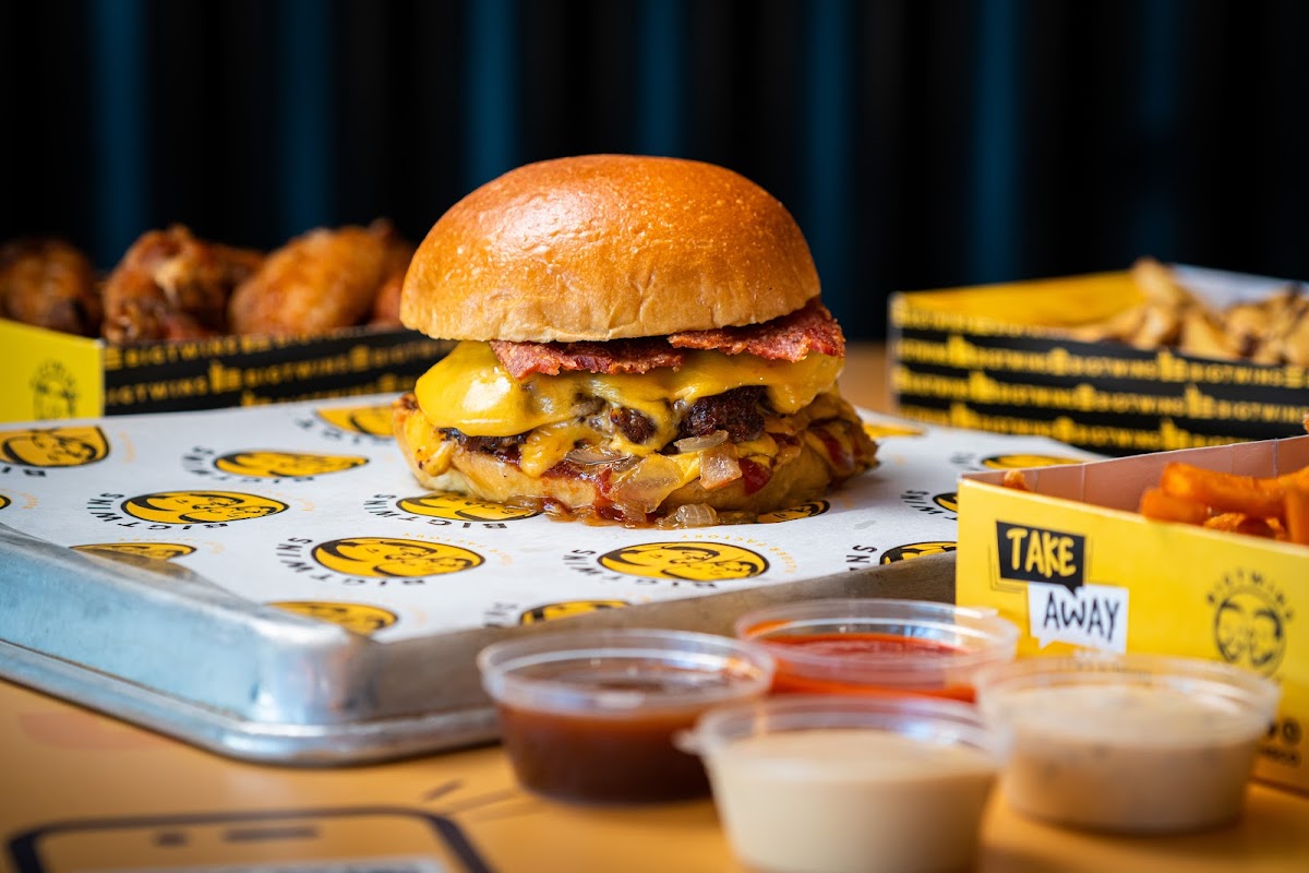 BIG TWINS Burger Playa de San Juan - Foto 2