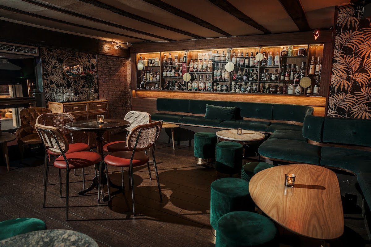 Collage Cocktail Bar - Foto 4