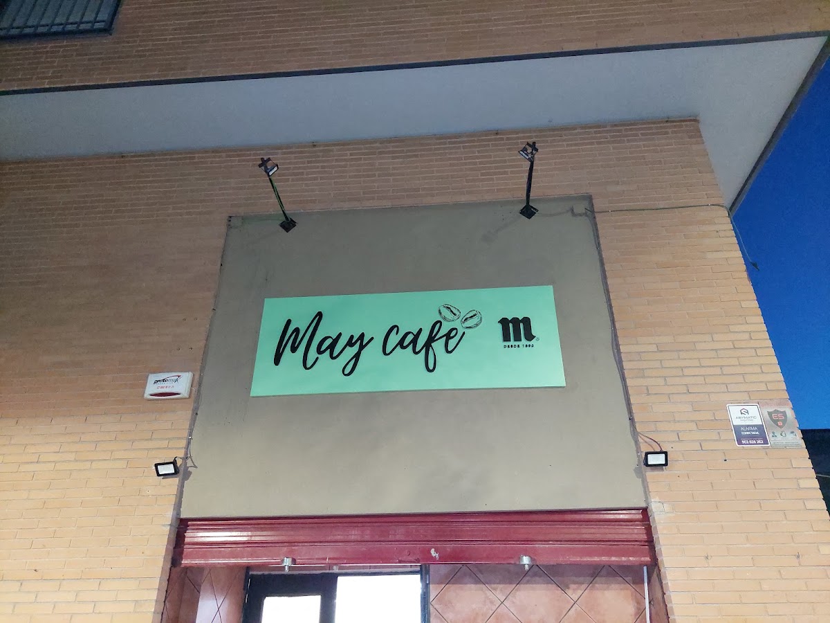 May Café