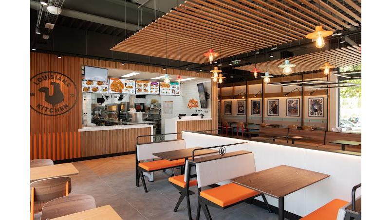 Popeyes Famous Louisiana Chicken - Foto 1