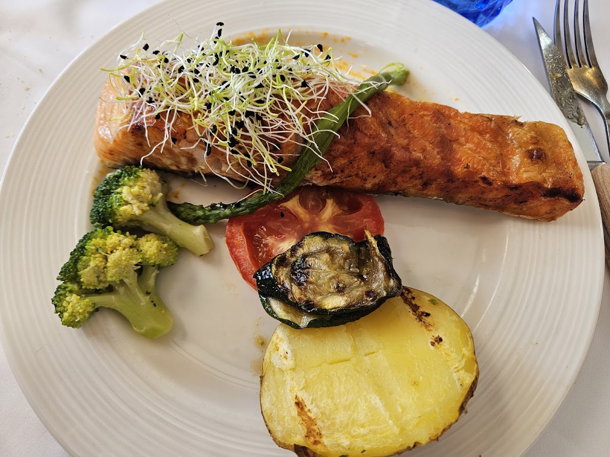 El Negro Parrilla Restaurante - Foto 4