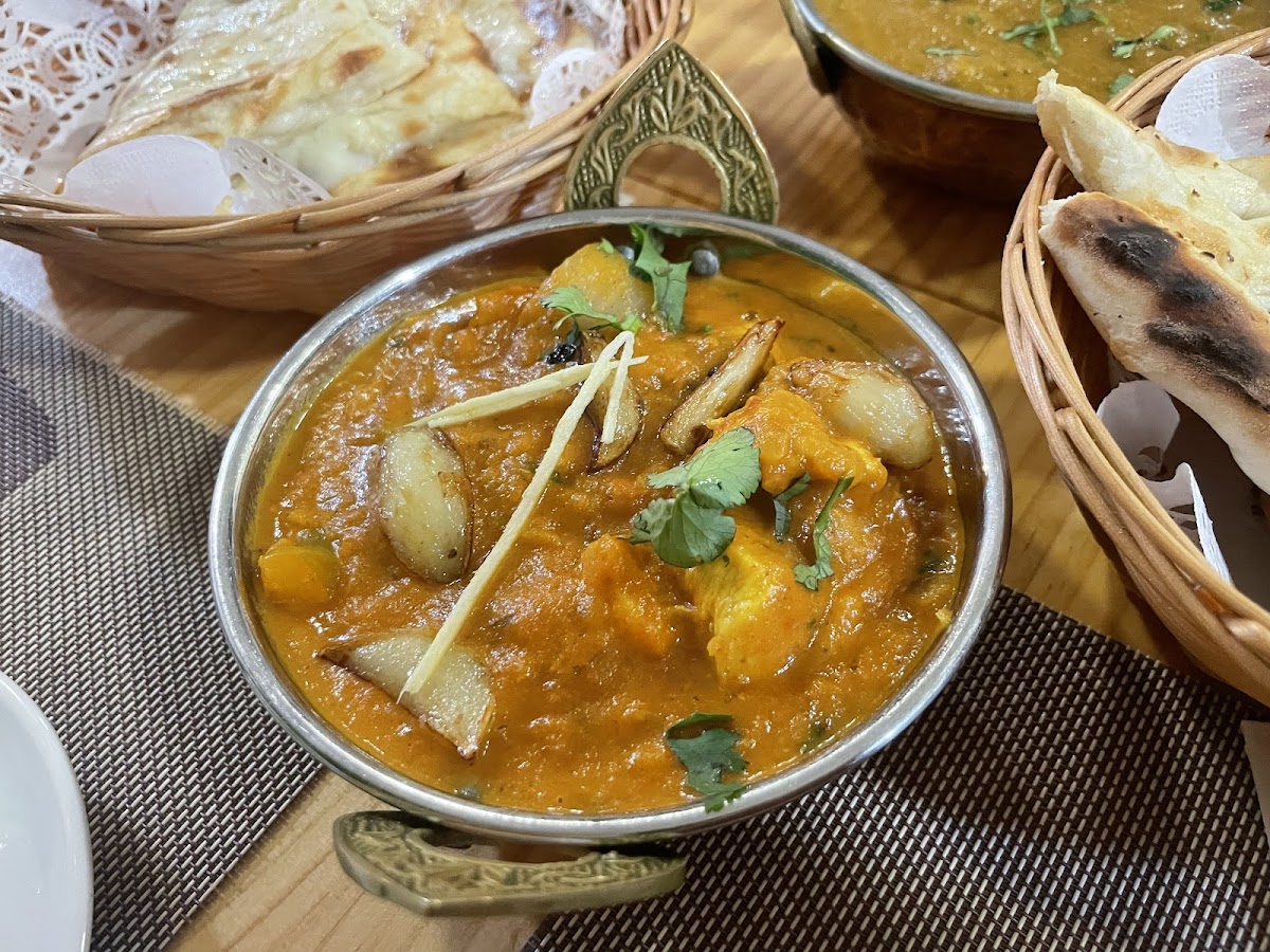 Nanglo Indian Nepalese restaurant - Foto 2