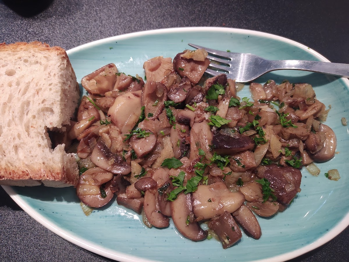 Cervecería Bistró 122 - Foto 2