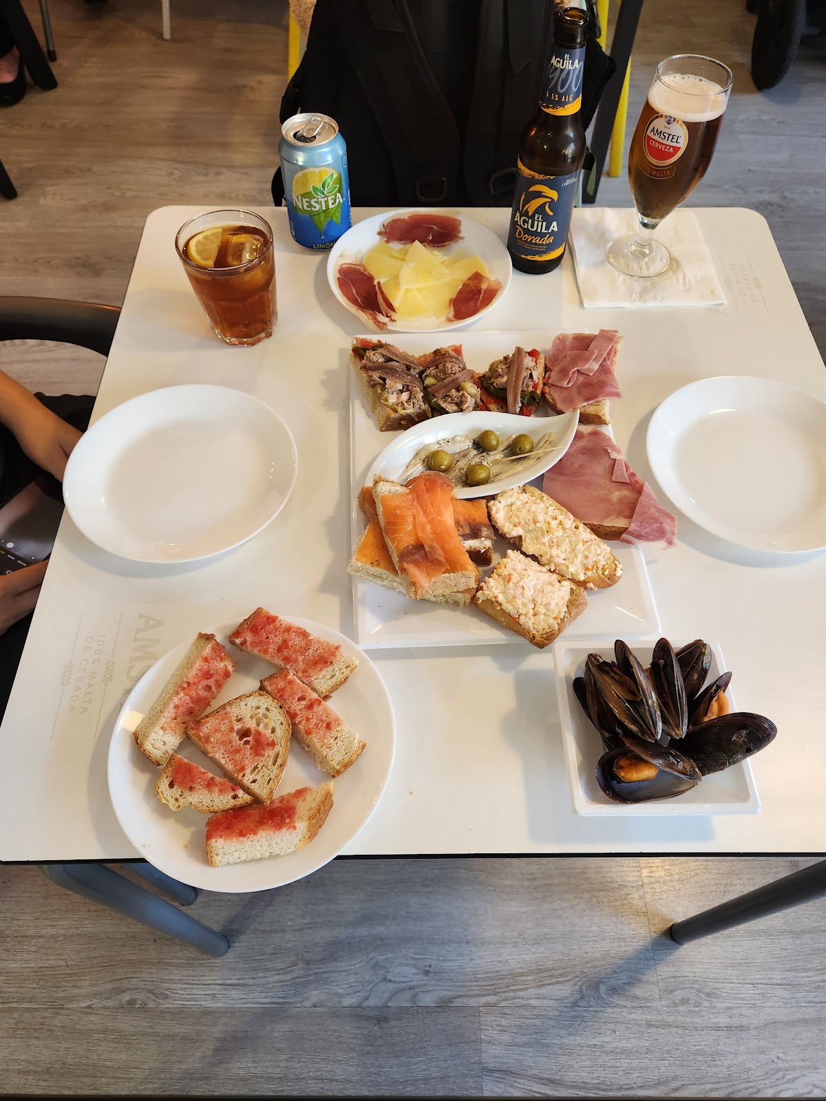 Cafetería 18.0 panadería y degustación - Foto 3