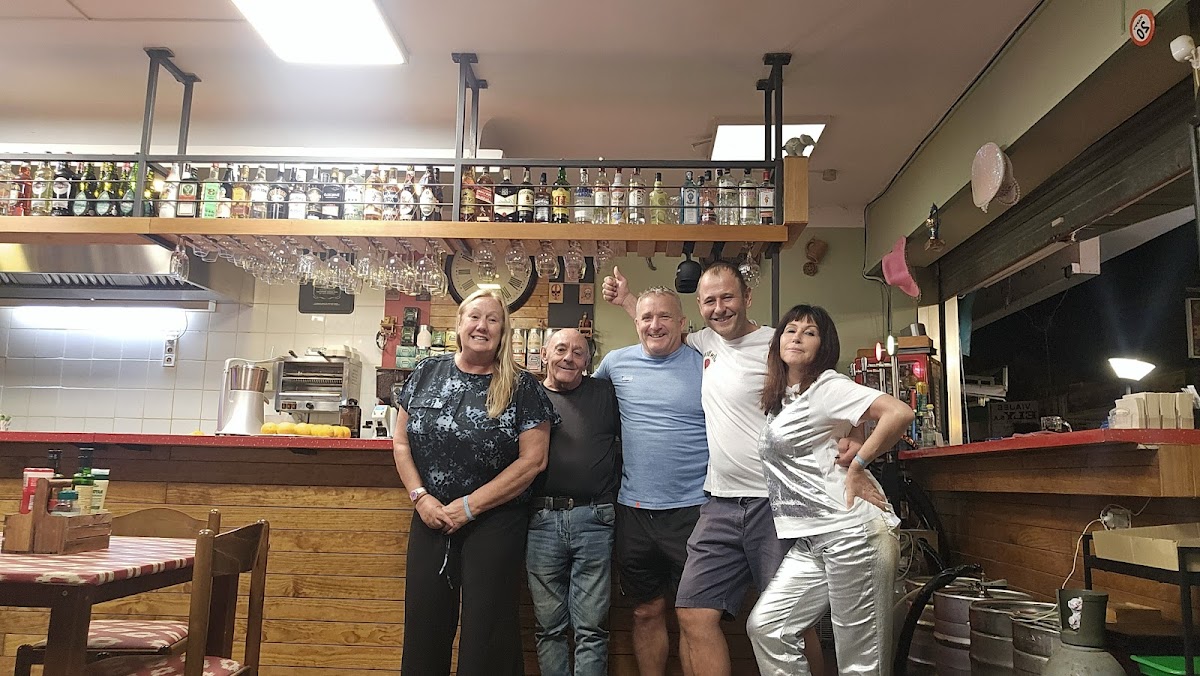 Kotlet Bar en magaluf 🫠🫠🫠🫠 - Foto 1