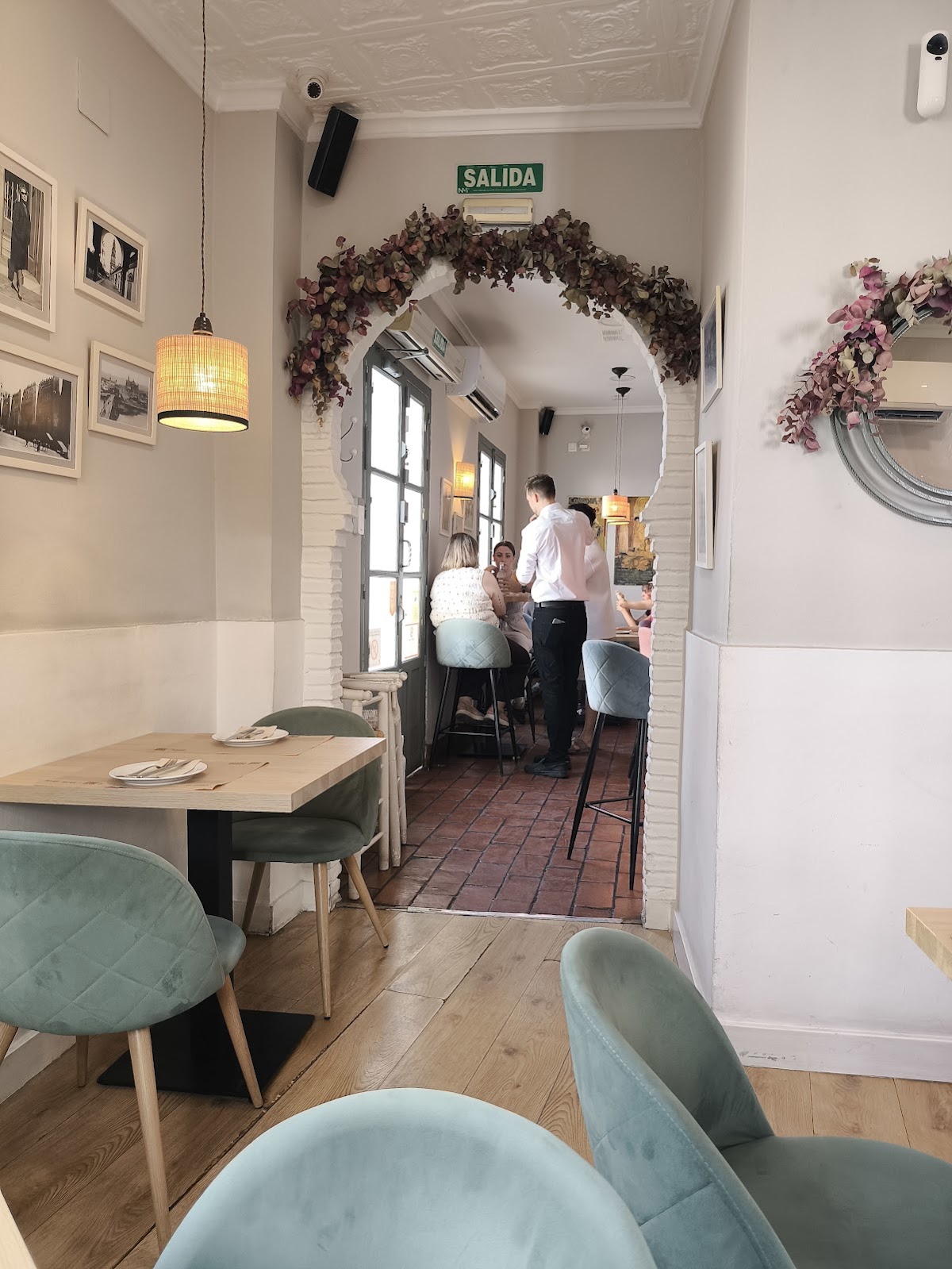Bodegas Mezquita Cruz del Rastro - Foto 5