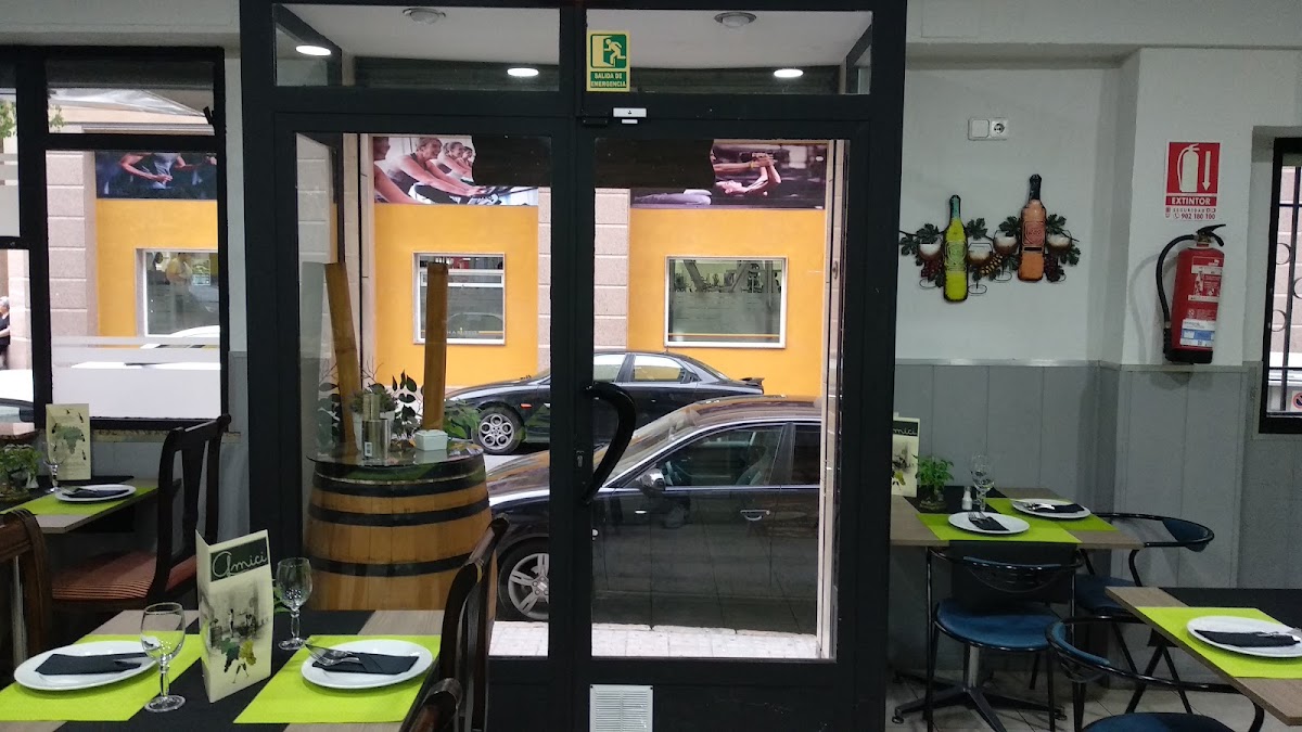 Pizzeria Amici Toscar - Foto 1