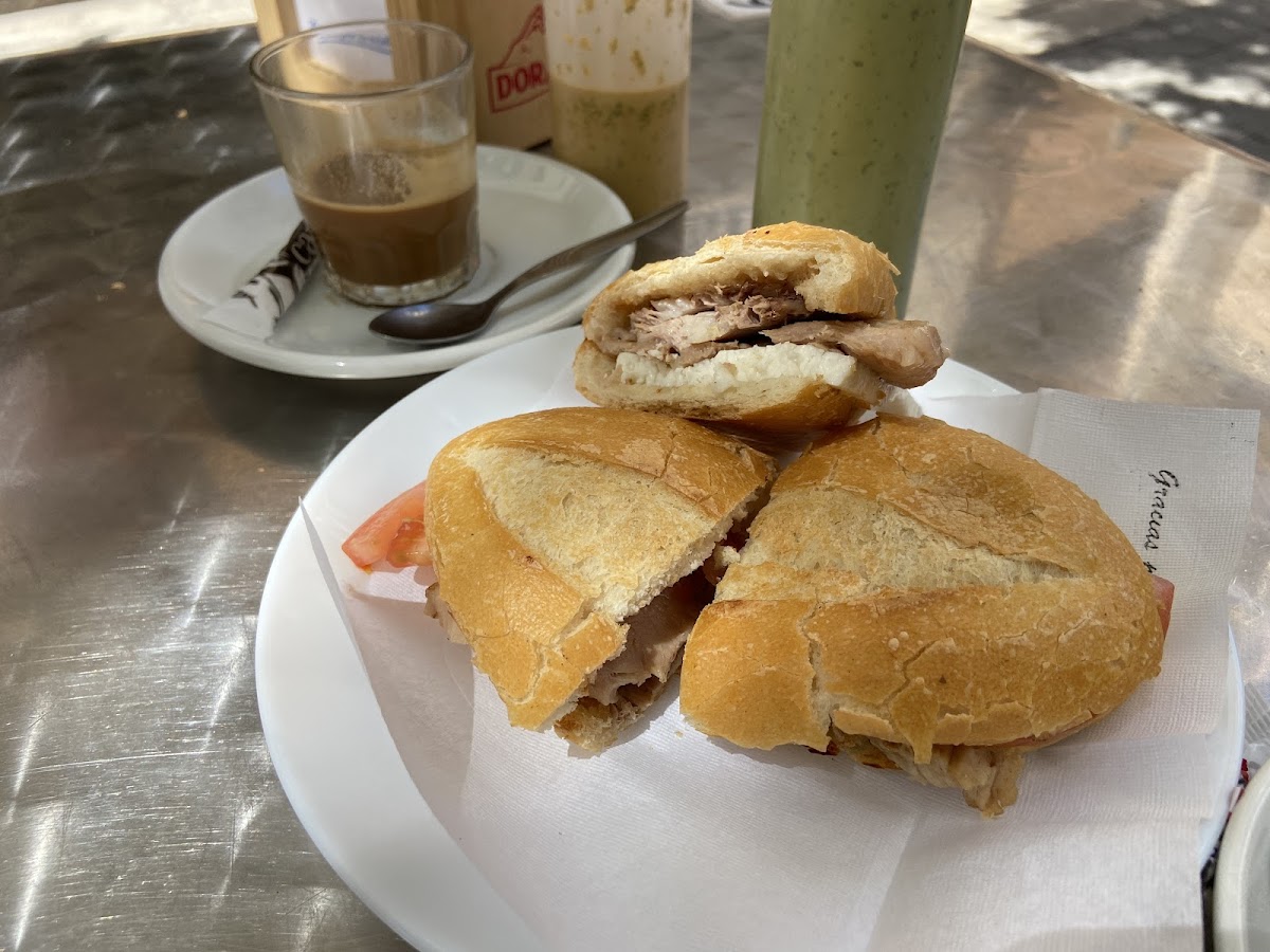 BAR-CAFETERÍA LAPACHO’S - Foto 4