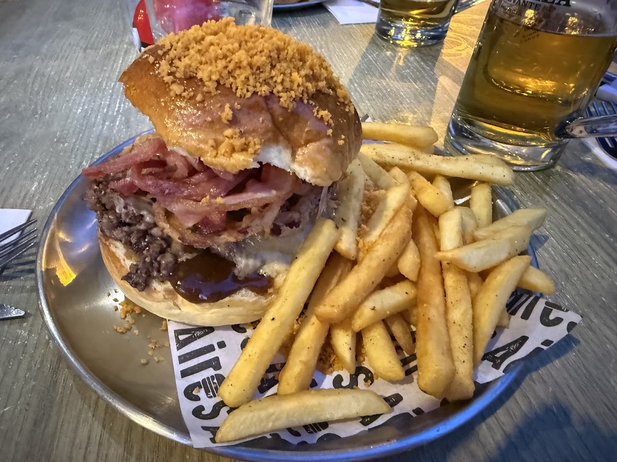 Aires Burger Bar - Foto 3