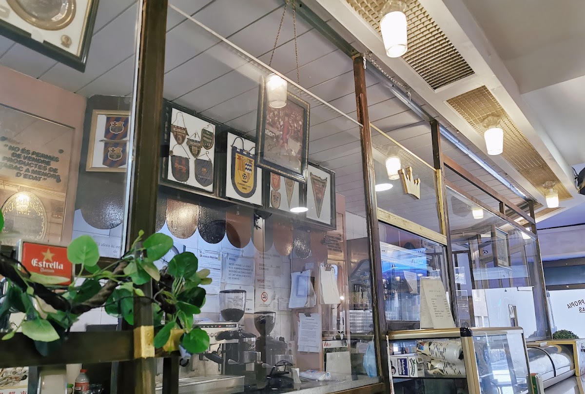 Barcelona Corona Hostal - Foto 1