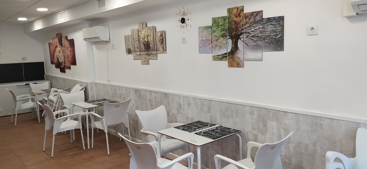 Cafetería Más Que Café - Foto 4