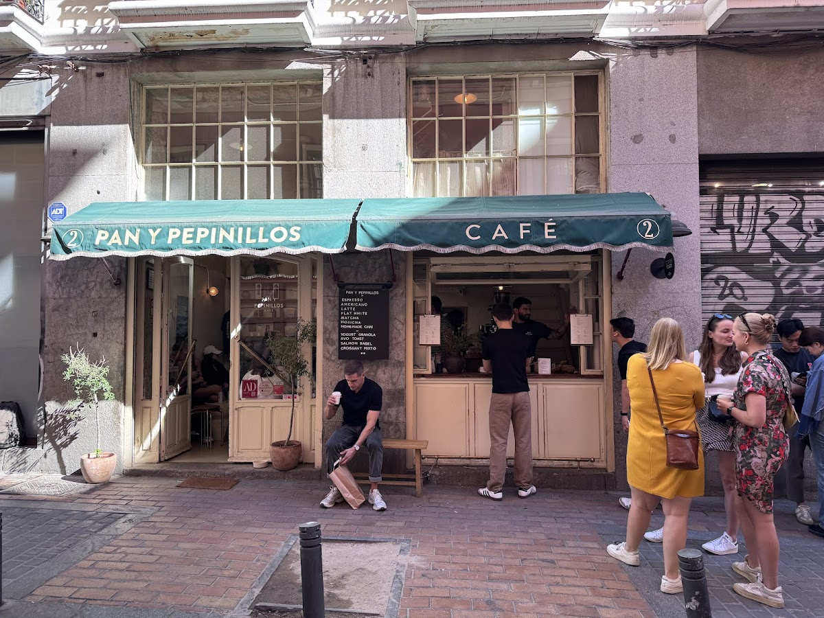 Cafeteria Pan y Pepinillos Café (Madrid Desayunos & Brunch) - Foto 5