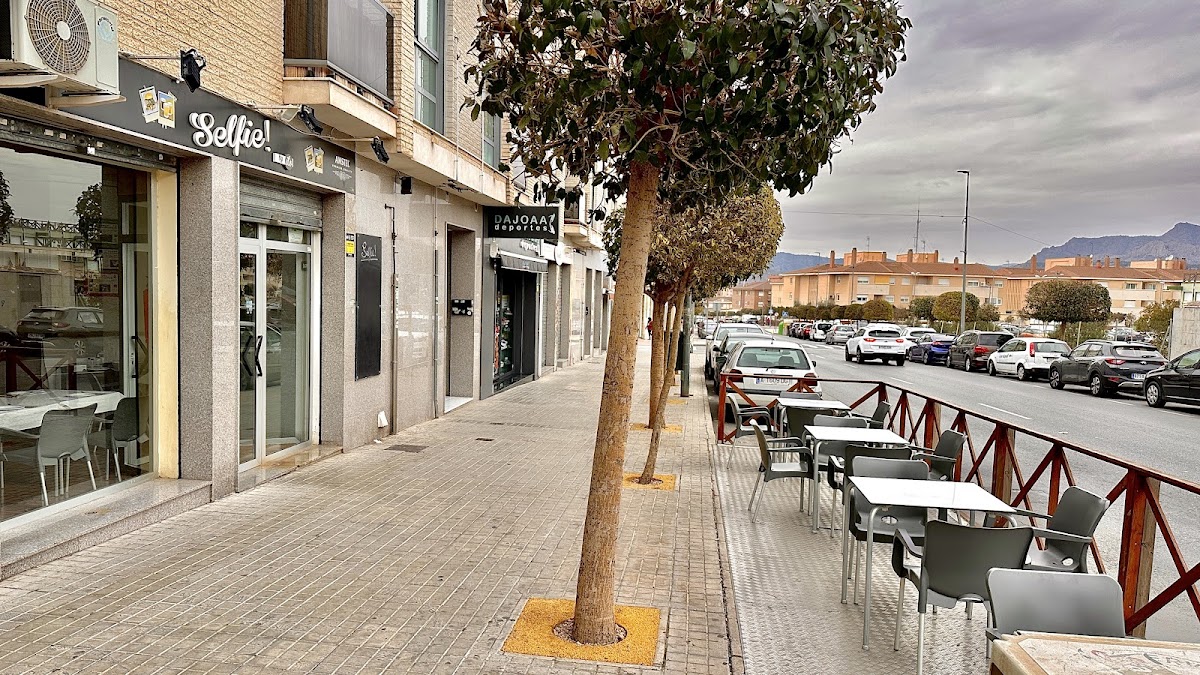 Selfie by Ito - Foto 1