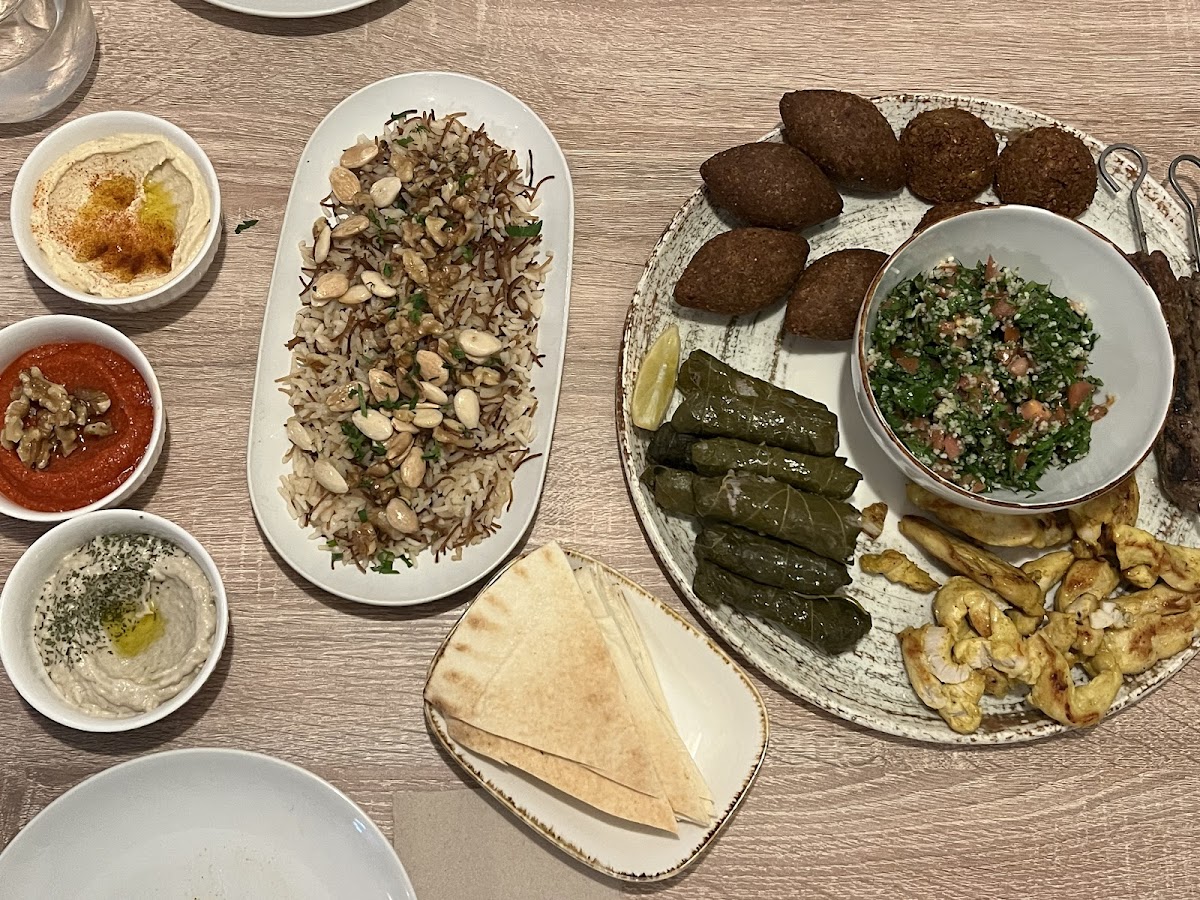 Restaurante Baba, comida Libanesa en Torrent. - Foto 4