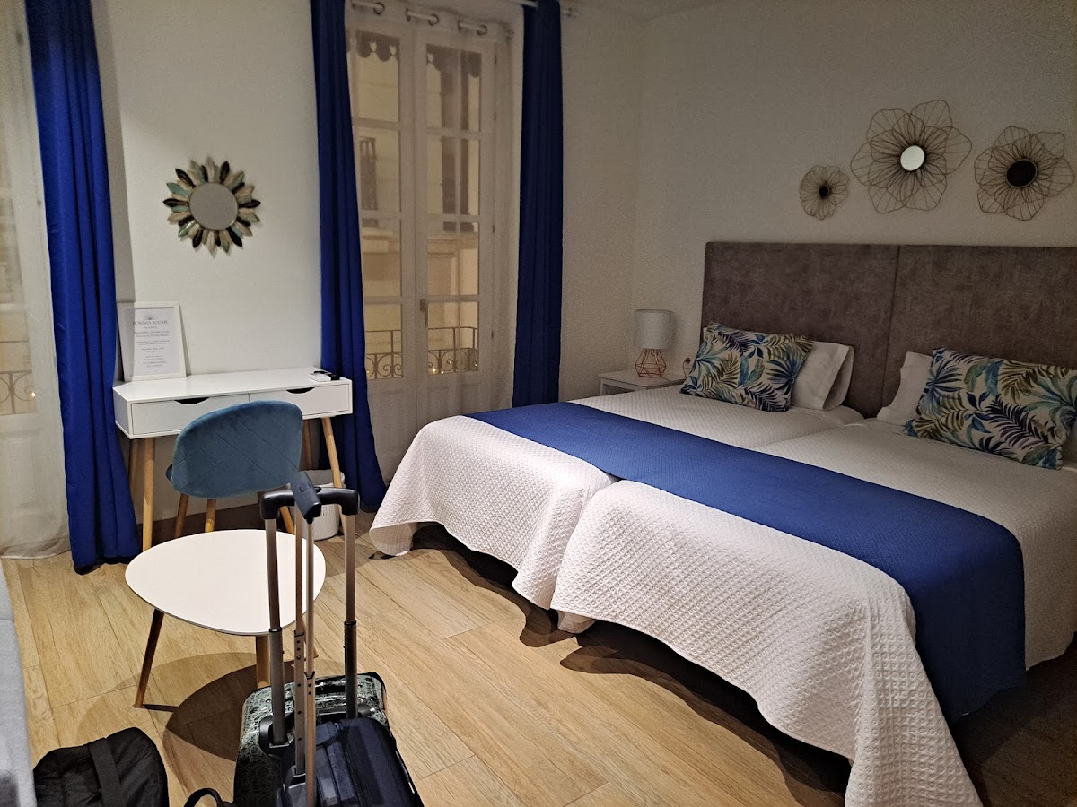 Dorinda Rooms y AMELIA - Foto 2