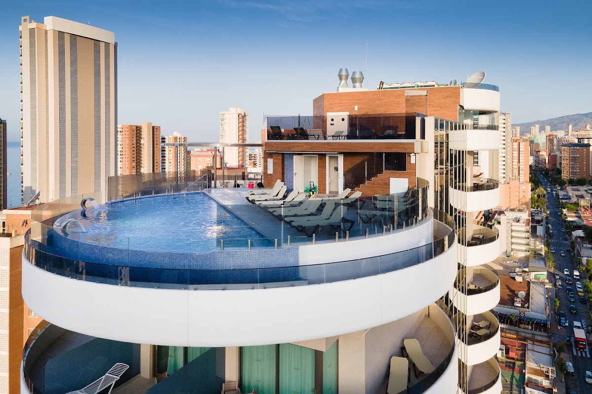 Los 10 Hoteles Mejor Valorados de Alicante (2026)